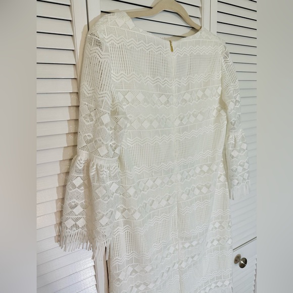 Trina Turk White Lace Fringed Bell Sleeve Cocktail Sheath Dress, Size 6, NWT - Picture 3 of 10